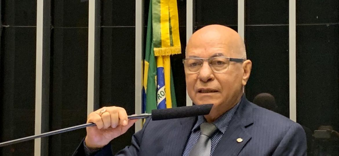 prof alcides